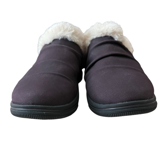 Clarks Cloudsteppers Size 8 W Plum Breeze Willow Faux Fur Lined Slip On Clogs - Picture 10 of 10